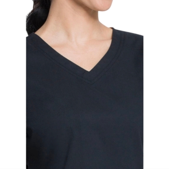 SCRUBSTAR Women's Core Essentials Stretch V-Neck Scrub Top WM01T893 2XL Black‎ - Picture 3 of 10